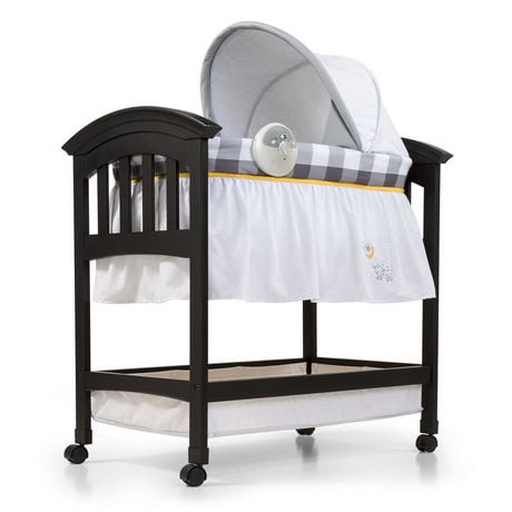 summer infant classic comfort wood bassinet 26103