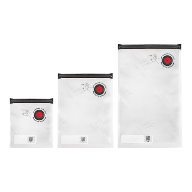 ZWILLING Fresh & Save S/M/L / 30 Piece Vacuum Bag Set, front-facing view of stacked clear vacuum bags with red silicone valves and white zip closures. Includes 6×8L, 12×4L and 12×1.2L reusable BPA-free plastic bags with labeling field and QR code; microwave-safe and suitable for sous vide, marinating and freezer storage. Often used for portioning meal prep or organizing camping rations.