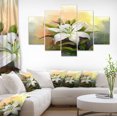 thumbnail image 1 of Art Design - Peinture à l'Huile Fleur de Lys Blanc, 1 of 3