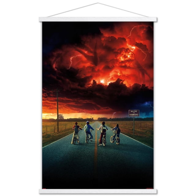 Netflix Stranger Things : Saison 2 - Affiche Murale d'Art Clé, 22,375 Po x 34 Po Encadrée Montrant Quatre Enfants à Vélo sur une Route Rurale sous un Ciel Orageux Rouge et Noir Ardent avec Éclairs et Tentacules Ombrés, à Côté d'Un Panneau « Bienvenue chez Hawkins », Idéale comme Art Mural et Déco de Pièce pour Chambres, Bureaux Ou Dortoirs.