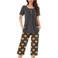 thumbnail image 1 of Timegard Ensembles Lounge pour Femmes Col Rond Manches Courtes Haut Plissé Pantalon Capri à Imprimé avec Poches Tenues de Pyjama Confortables, 1 of 7