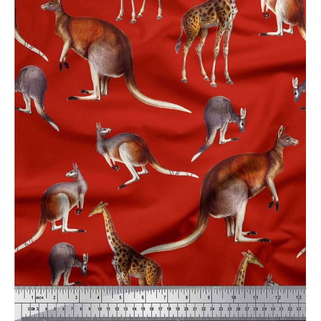 Soimoi Tissu Crêpe polyester Rouge Imprimé Animal Girafe & Kangaroo au Mètre 42 Pouces de Large