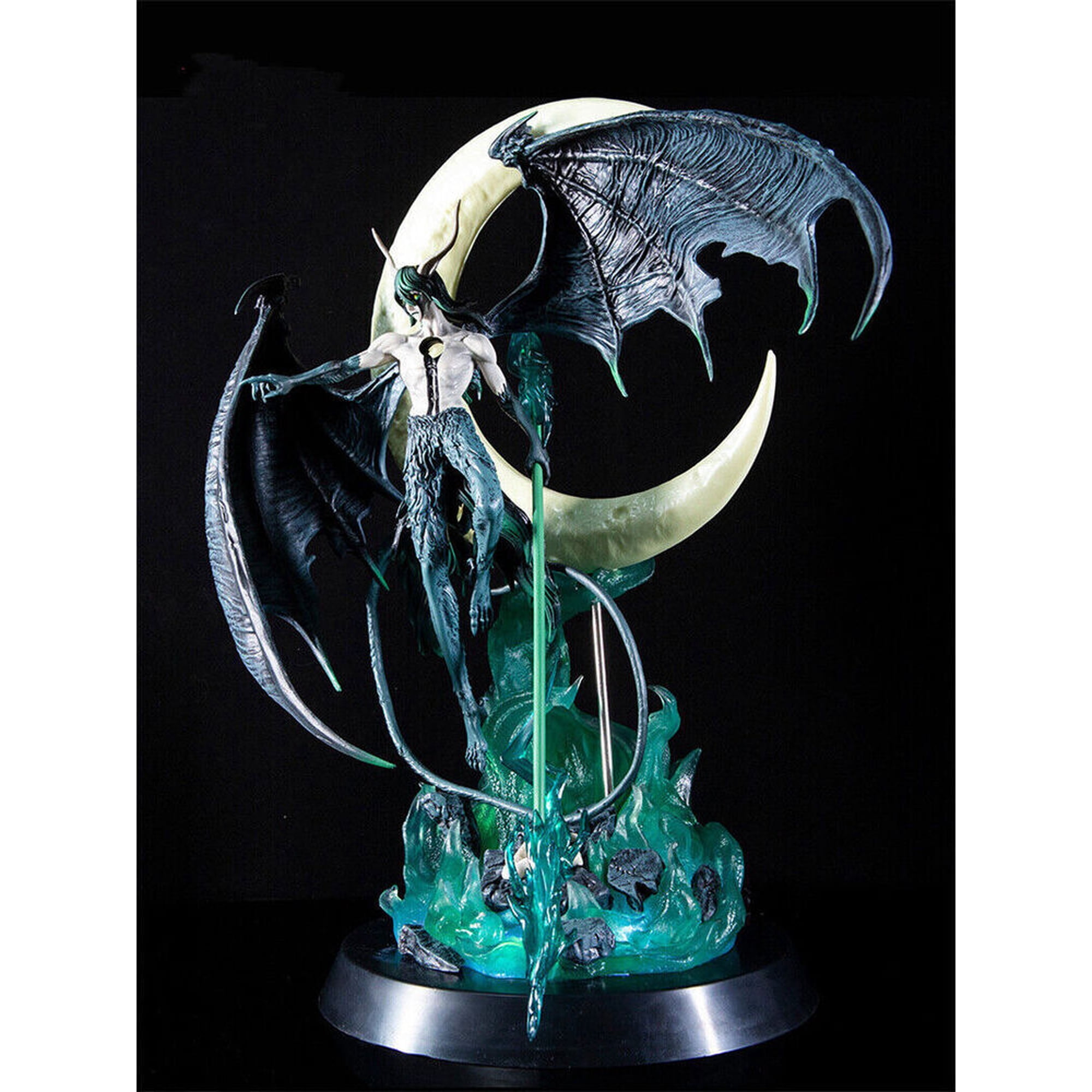 Ulquiorra Cifer Lot de 2 figurines Black Wing Ulquiorra Action Figurines Anime Horned Ichigo/Hollow Ichigo avec modèle de base, sculpture de position de combattant avec base Objets de collection