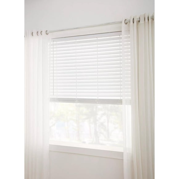 Bouclair White Cordless Faux Wood Blinds - Easy Lift & Tilt 48x48 in (122x122 cm)