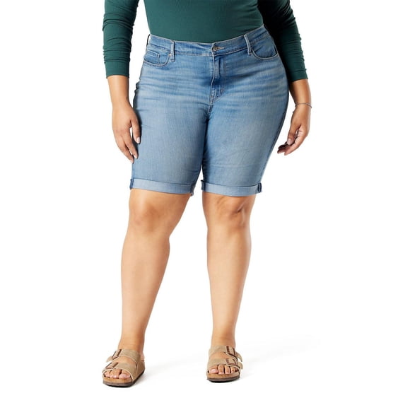Levi Strauss Signature.™ Women's Plus Mid Rise Bermuda Shorts