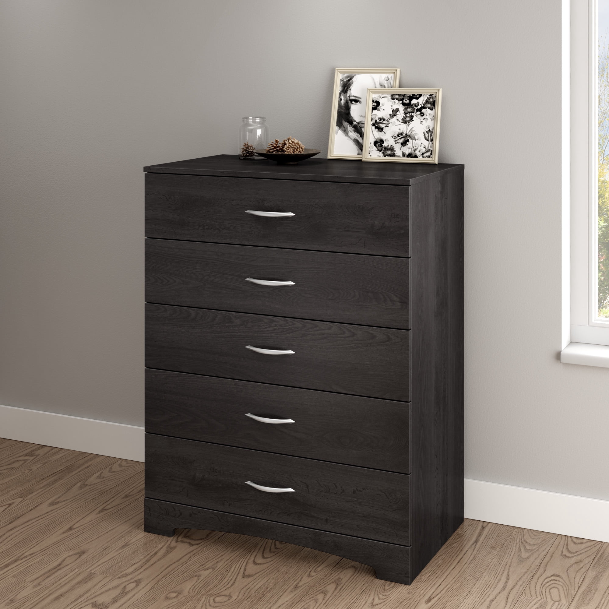 Commode 5 tiroirs pour Adulte, fini Chêne gris, collection Step One de Meubles South Shore