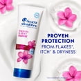 thumbnail image 3 of Head & Shoulders Lisses & Soyeux Revitalisant Antipelliculaire, 3 of 15