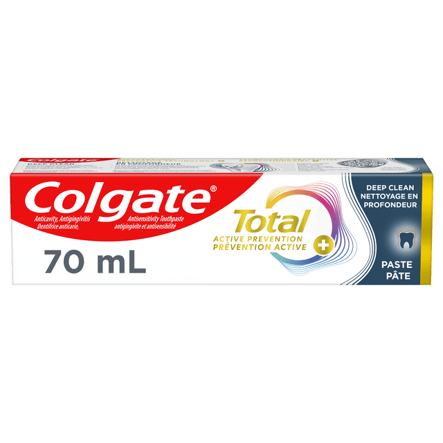 Colgate Dentifrice Total Active Prevention Plus Nettoyage en Profondeur, Menthe, tube de 70 ml avec Emballage Rouge et Blanc Présentant le logo Colgate et la Marque Total avec un Tourbillon Multicolore, Mettant en Valeur un Nettoyage en Profondeur et une Prévention Active des Caries, de la Gingivite, de la plaque, de la Sensibilité et du Tartan en Anglais et en Français.