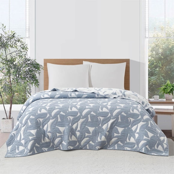 Mainstays Iris Leaf Stitched Quilt, Full/Queen, Light Blue, Reversible Lightweight Bedding