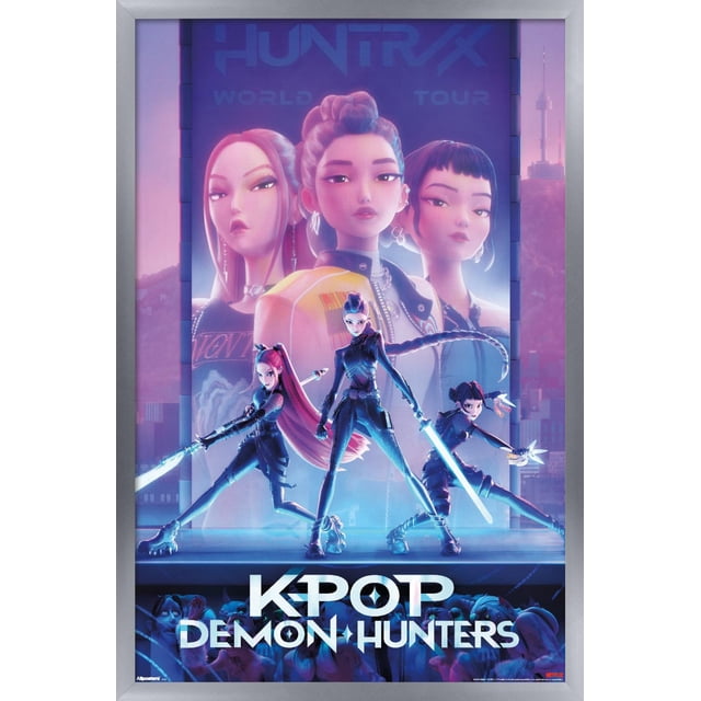 Netflix Chasseurs de Démons K-Pop (2025) - Affiche Murale sur une Feuille, 22,375 Pouces x 34 Pouces Encadrée, Représentant Trois Chasseuses de Démons Animées en Tenues Futuristes Tenant des Épées Lumineuses et des Armes devant un Paysage Urbain Éclairé au Néon avec une Bannière « Huntrax WORLD TOUR » et le Titre « Chasseurs de Démons K-Pop » en Texte Blanc Audacieux, Idéale pour l'Art Mural dans les Chambres, les Bureaux Ou les Év