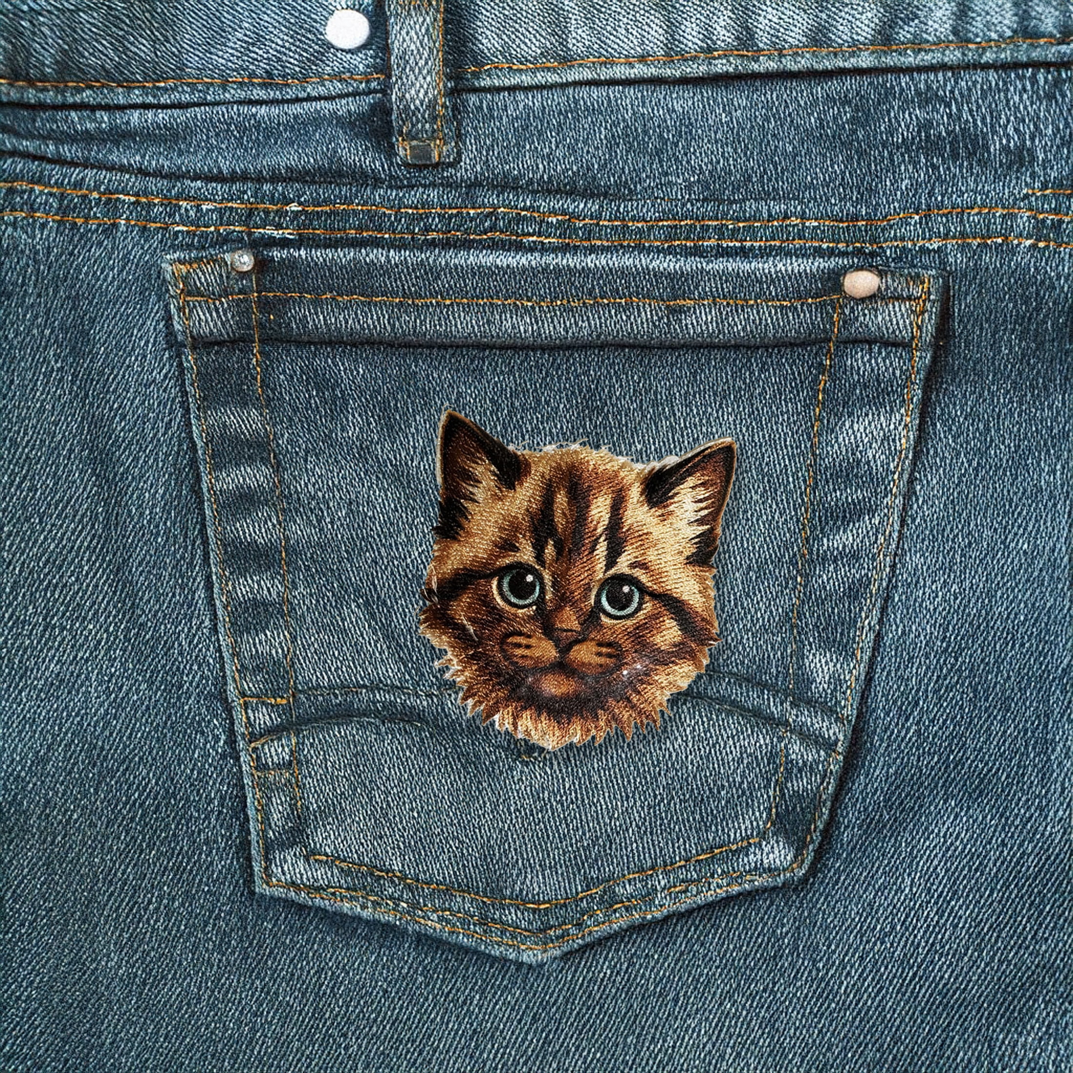 LA VOGUE Cat Embroidered Iron-On Patch, 1 pc - ~11.43 × 8.89 cm (4.5 × 3.5 in)