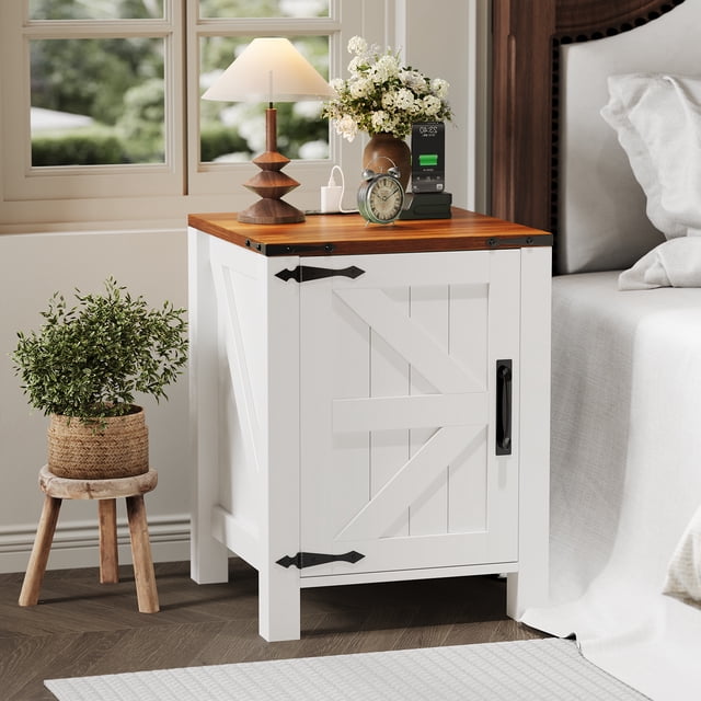 AKDSteel Farmhouse Nightstand With Usb Charging Station, Rustic 18" Bedside Table With Sliding Barn Door And Two-Tier Storage