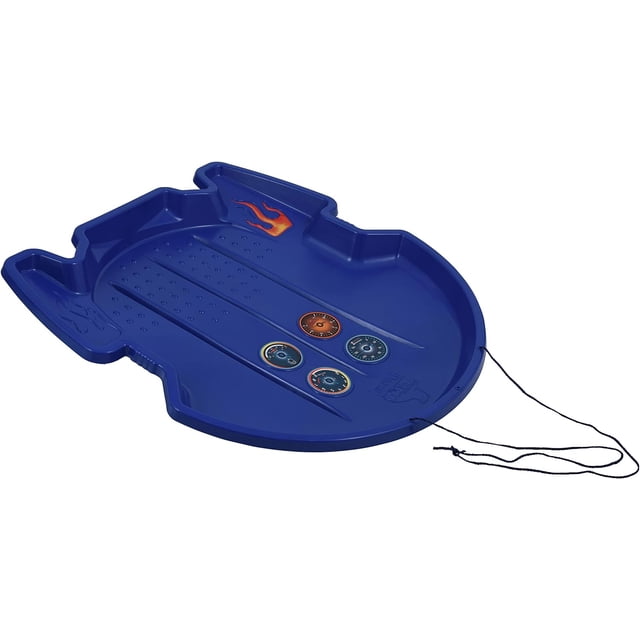 Superio Énorme Traîneau Soucoupe de Neige (Lot de 2) en Plastique Bleu Robuste avec Poignées Courbées pour la Stabilité et le Confort. Mesurant 37 Pouces par 35,5 Pouces, Il Accueille jusqu'à 4 Cyclistes, Idéal pour les Traîneaux d'Enfants et d'Adultes Ensemble. les Caractéristiques Incluent des Graphiques de Flammes et de Compteur de Vitesse, Ainsi Qu'une Corde de Traction pour la Portabilité.
