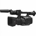thumbnail image 2 of Panasonic AG-UX180 Caméscope Professionnel 4K de Qualité Supérieure - Trousse de Base, 2 of 4