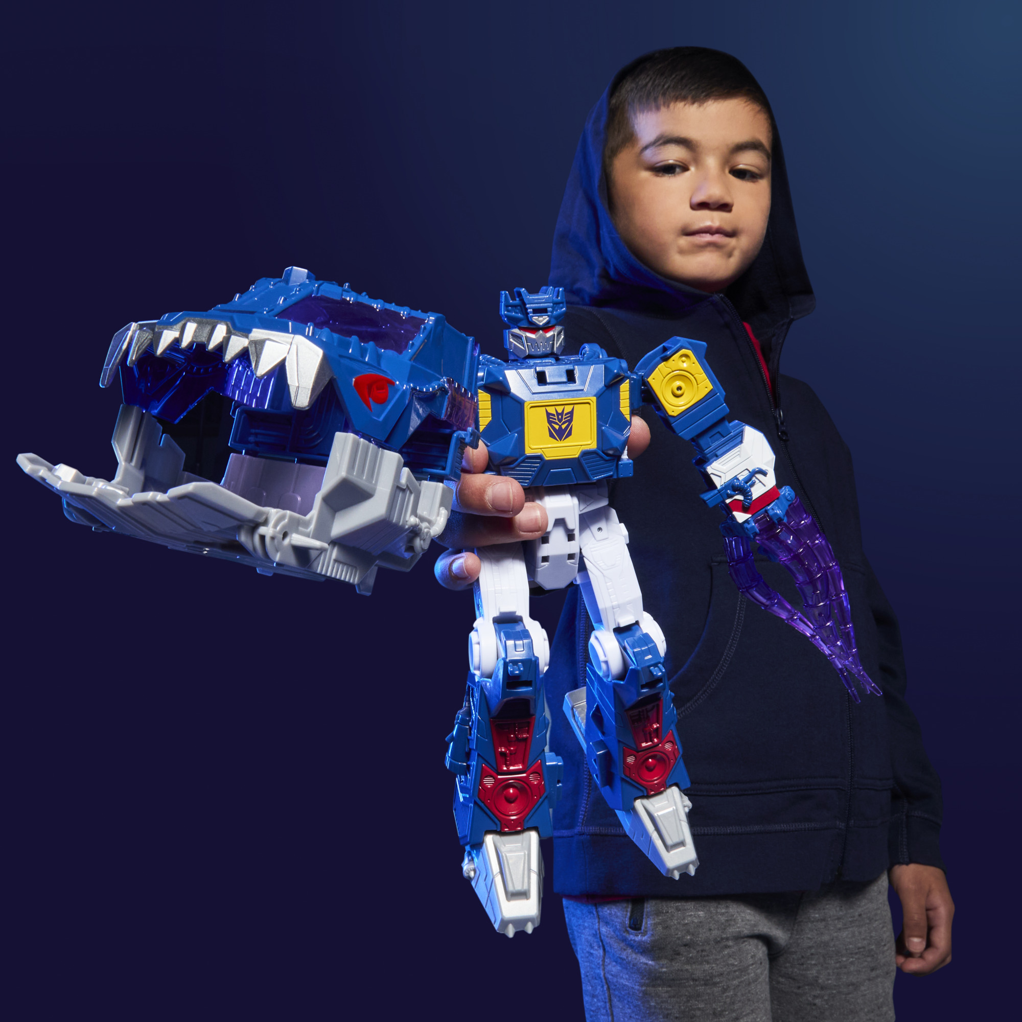 Transformers CYBERWORLD Soundwave Deep Sea Explorer Energon Surge Action Figure