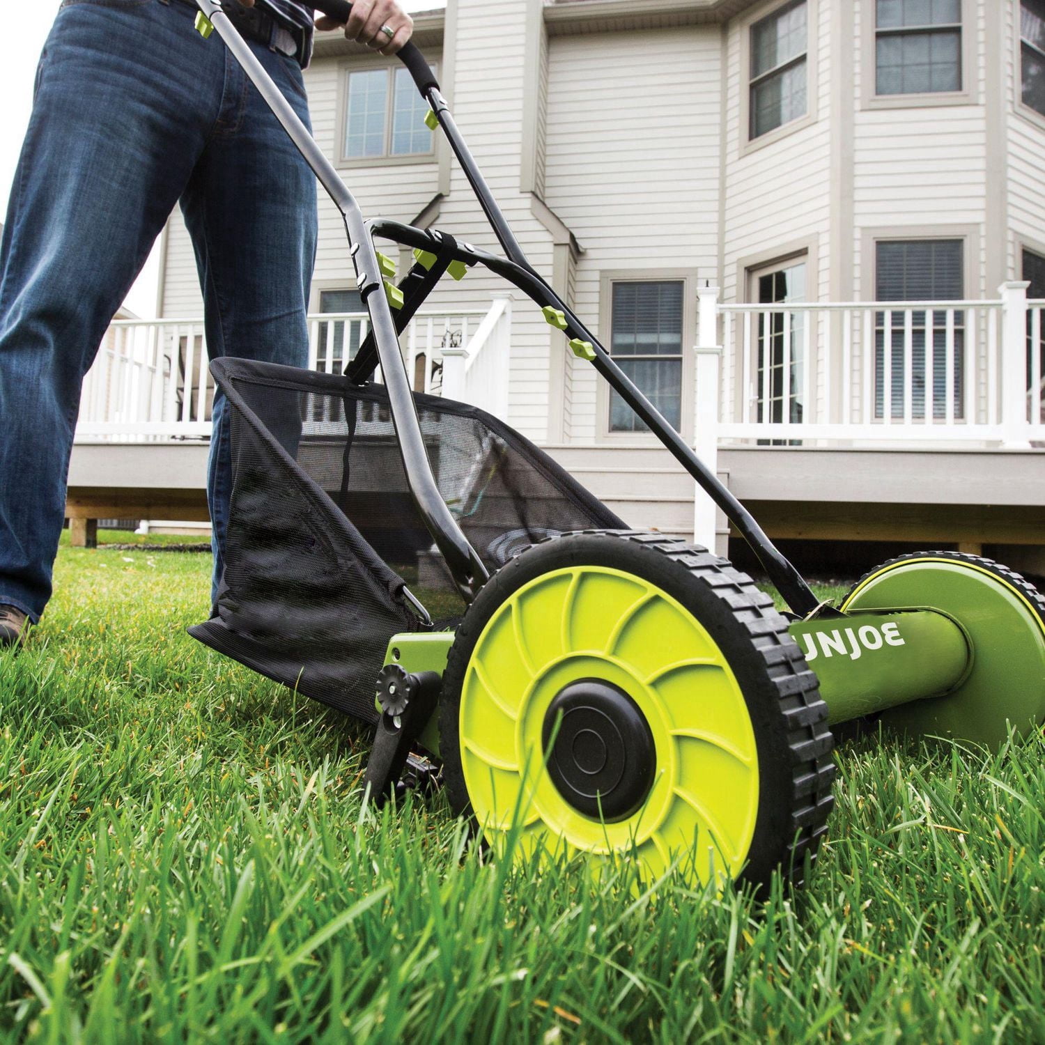 Sun Joe MJ500M Manual Reel Mower w/ Grass Catcher, 16 inch