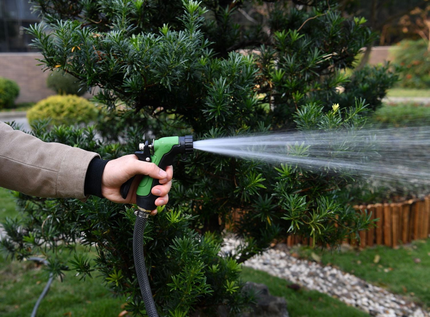 Expert Gardener Adjustable Rear Trigger Nozzle