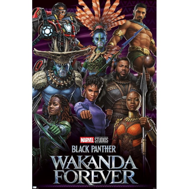 Marvel Black Panther : Wakanda Forever - Affiche Murale de Groupe Mettant en Vedette Sept Personnages en costumes et Armures Détaillés Inspirés du Wakanda, Incluant une Figurine avec un Bras Mécanique, un Guerrier avec une Coiffe orange à Plumes, et d'Autres Tenant des Lances et des Armes, sur un Fond Géométrique Violet Foncé avec les Studios Marvel et le logo Black Panther Wakanda Forever au Bas.