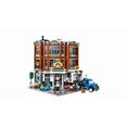 thumbnail image 5 of LEGO Creator Expert Le garage du coin 10264, 5 of 5