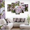 thumbnail image 1 of Magnifiques Fleurs de Magnolia - Grande Impression d'Art Floral sur Toile, 1 of 3