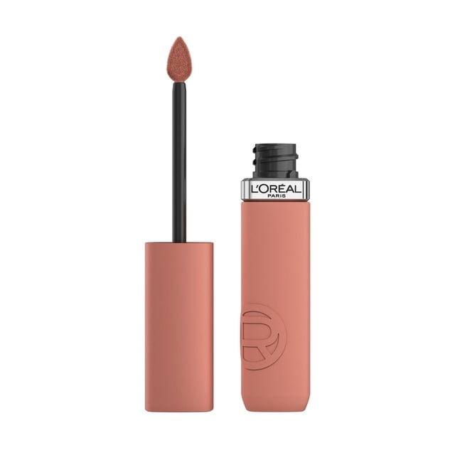 L' Oréal Paris Infallible Oréal Paris L' Rouge à Lèvres Liquide Mat Résistant, 5 ml, Présentant un tube Rectangulaire rose Poussiéreux Mat avec un « R » Embossé et une Bande Argentée avec le logo, Montré avec le Applicateur Enlevé et Enduit de Rouge à Lèvres, Conçu pour un Port jusqu'à 16 Heures avec une Finition Mate Poudrée et de l'Acide Hyaluronique pour une application Confortable et Résistante aux Bavures.