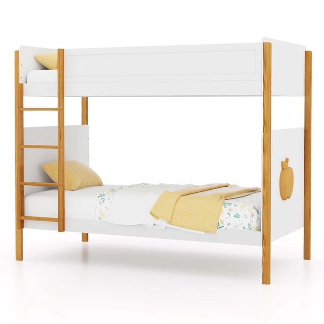Costway Cadre 2-en-1 Simple au-Dessus de Bunk Bed avec Échelle Intégrée et Garde-Corps de Sécurité en Fini Blanc et Bois Naturel. Conçu avec un Cadre en Bois Massif, des Garde-Corps Pleine Longueur et une Échelle à 3 Marches pour un Accès Facile au Lit Supérieur. Présente une Décoration en Forme de Pomme sur les Panneaux Latéraux, un Espace de Rangement sous le Lit et un design Gain de Place. Idéal pour les Chambres d'Enfants, les Dortoirs Ou les Appartements.