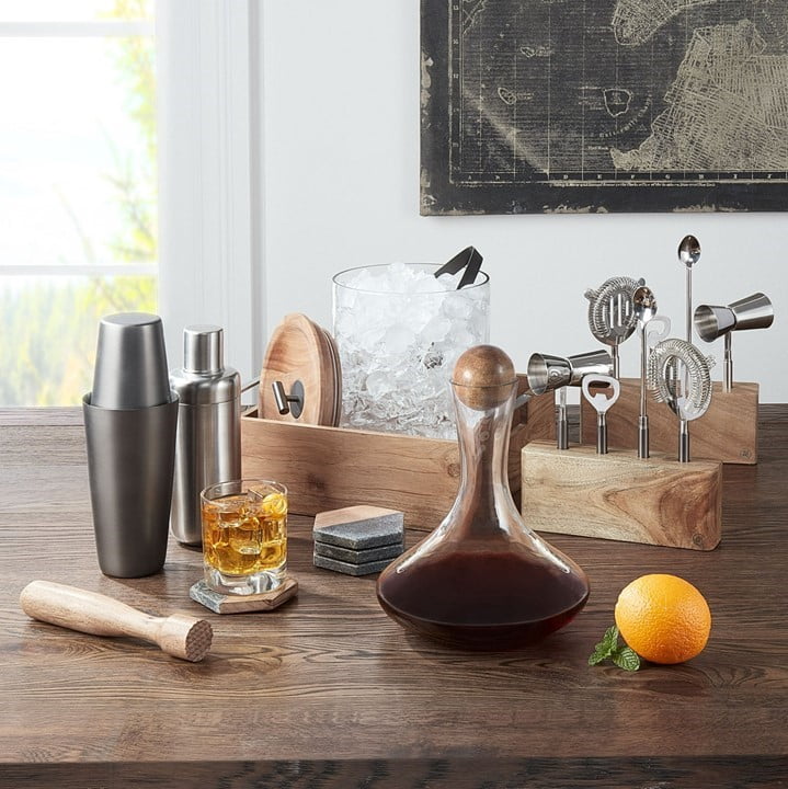 Better Homes & Gardens Carafe à décanter en verre pour le vin avec bouchon en bois en forme de sphère, capacité de 85 oz (2,5 L)