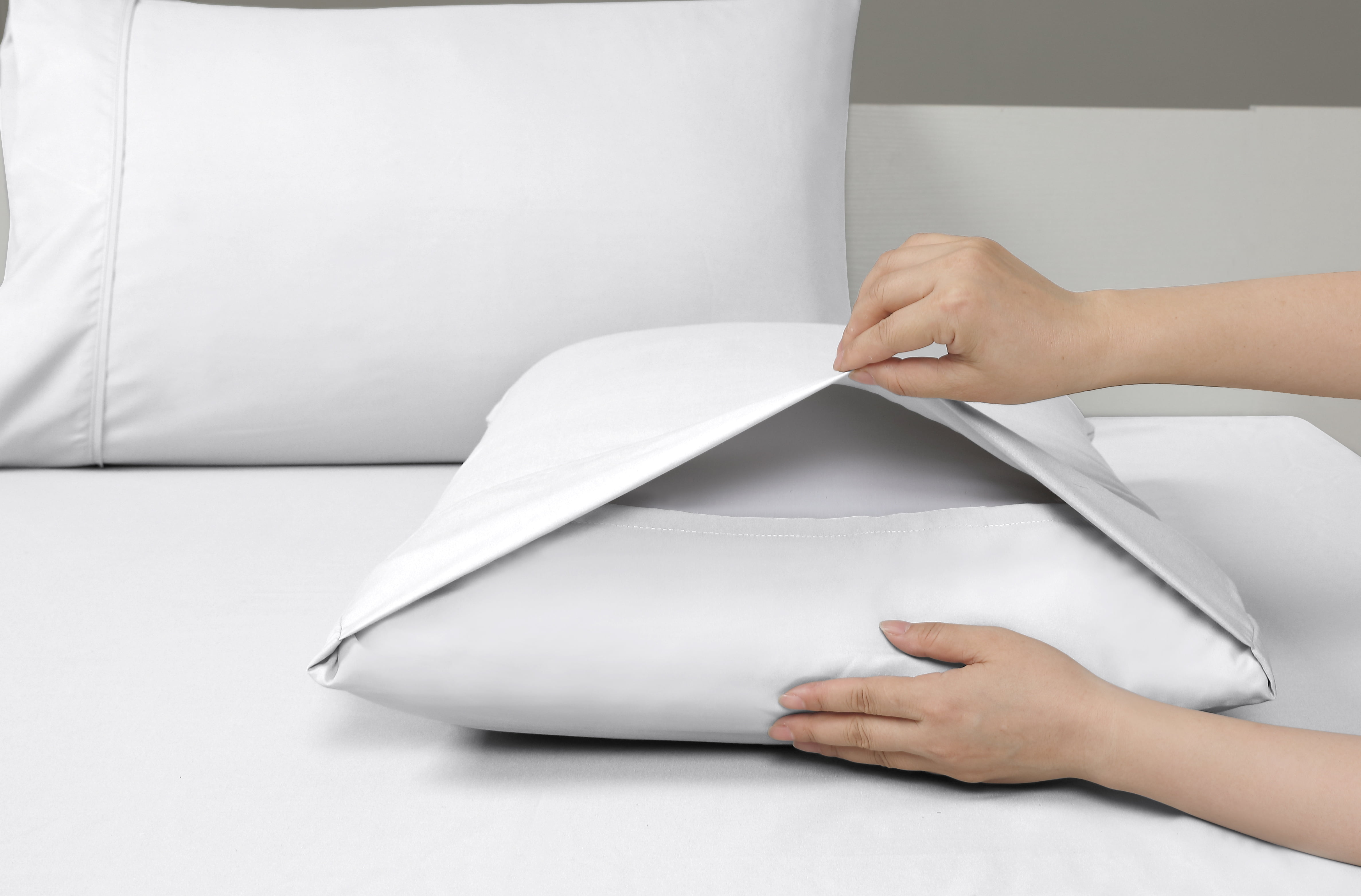 Swift Home Basic Ensemble de draps 4 pièces format grand lit, ultra doux, poches profondes, entretien facile, ensemble de literie, blanc
