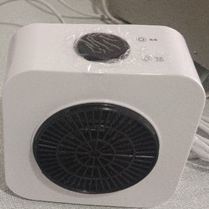 Vggrvlo Space Heater 1500W Electric Heaters Indoor Portable with Thermostat Heat Up 200 Square Feet 10.5ft/s Portable Electric Heaters for Bedroom, Office and Indoor Use