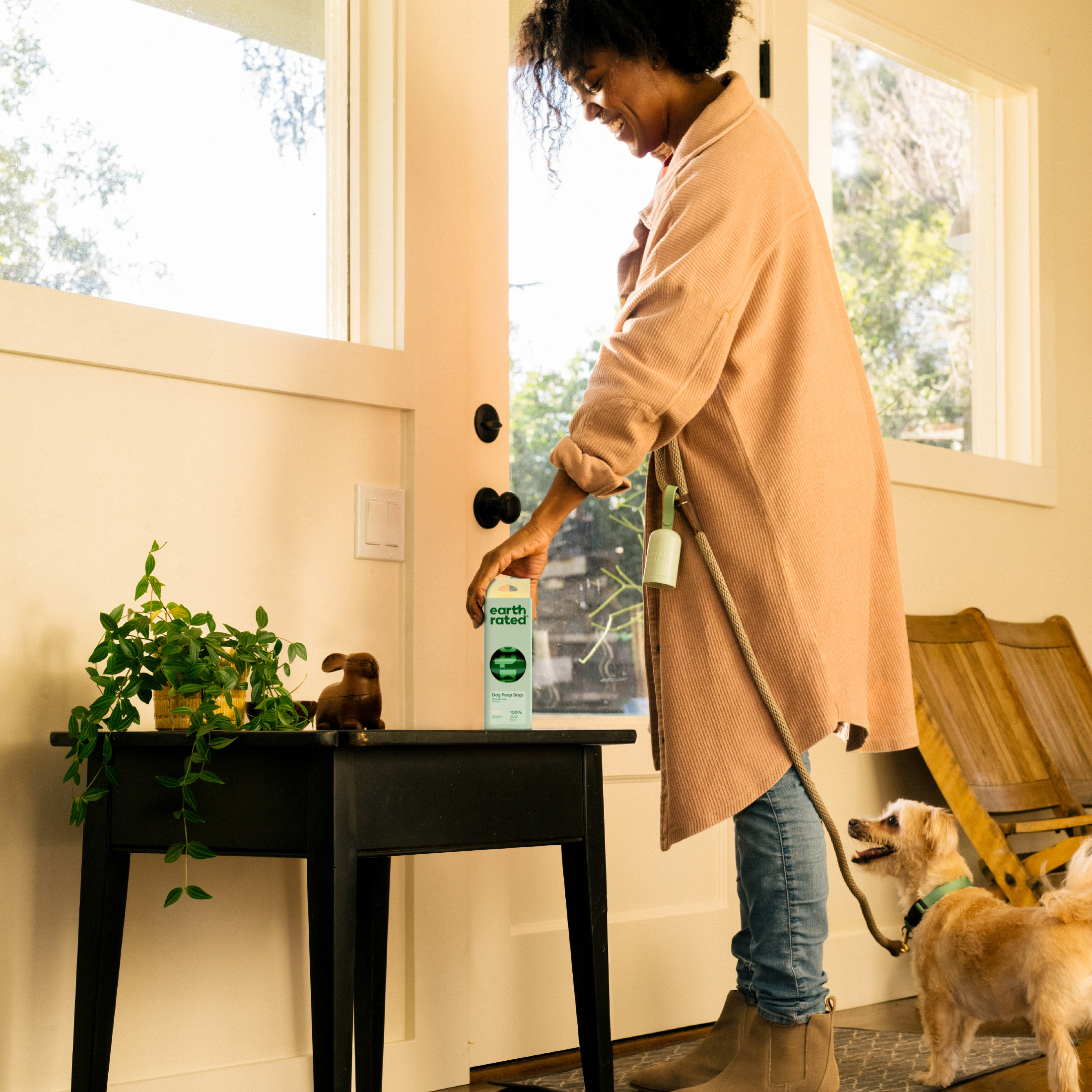 Earth Rated Sacs pour Excréments de Chien Sans Parfum et Étanches, 100 Sacs sur 5 Rouleaux de Recharge Individuels