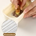 thumbnail image 4 of FHBVT Râpe à Gingembre et Ail Gravée à Poignées, Râpe Manuelle pour Pâte Broyée pour Cuisine avec Poignée Antidérapante, Râpe en Acier Inoxydable pour Gingembre, Ail, Curcuma et Raifort pour Usage à la Maison et en Restaurant, 4 of 6
