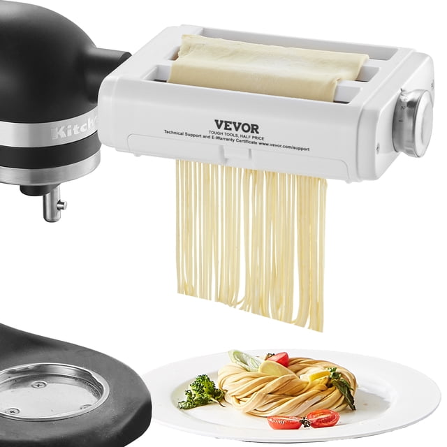 VEVOR Accessoire pour Pâtes pour Mélangeur sur Socle KitchenAid, un Ensemble de Coupe-Rouleau à Pâtes 3-en-1 en Acier Inoxydable. l'Accessoire Est Montré Connecté à un Mélangeur sur Socle KitchenAid, Déroule la Pâte à Pâtes et la Coupe en Fins Brins de spaghetti. une Assiette de Pâtes Fraîchement Préparées Garnies de Légumes Est Affichée Ci-Dessous. les Caractéristiques Incluent un Bouton d'Épaisseur Réglable à 8 Niveaux et des options pour la Coupe des spaghetti et des Fettuccines.