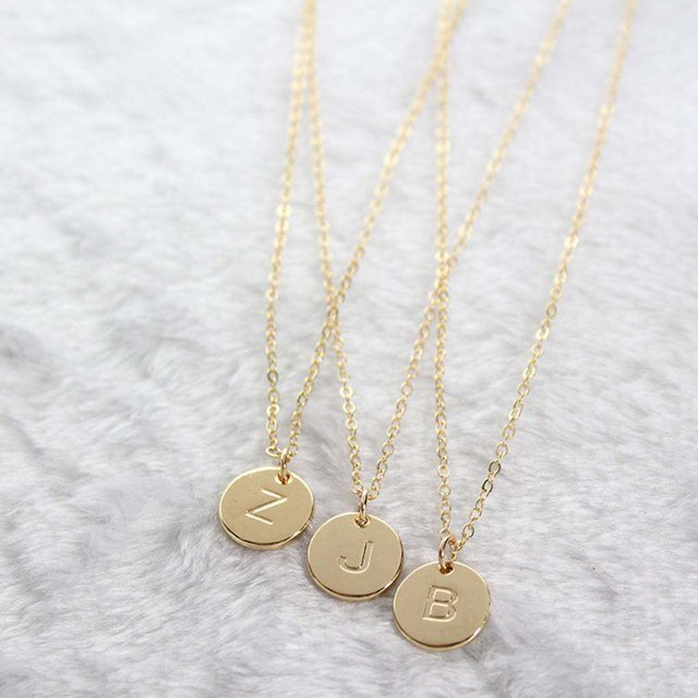 Collier Pendentif Rond en Forme de Pièce Collier Filles alphabet alphabet Disque Chaîne de Cou Fille Femme Cadeau Bijou Féminin