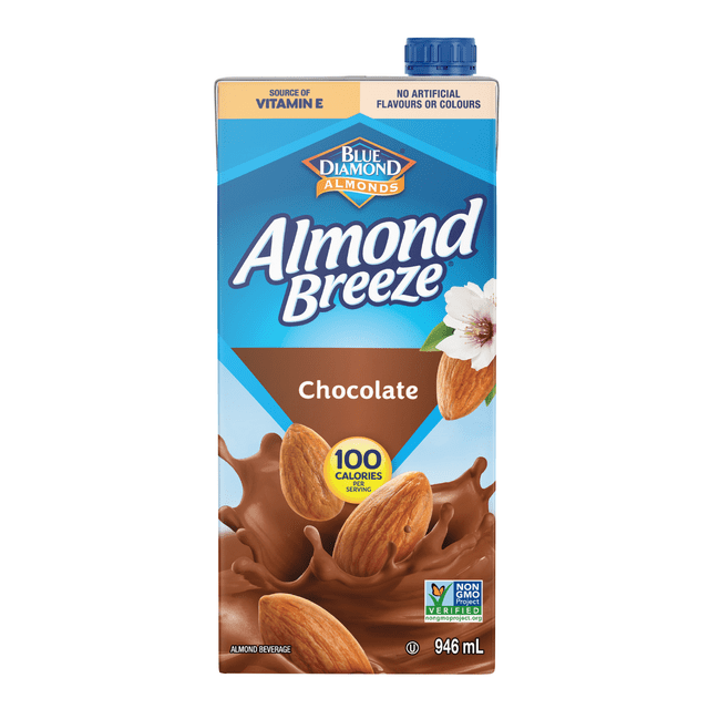 Blue Diamond Chocolate Almond Breeze 946 mL carton, a non-dairy milk alternative with almonds splashing into chocolate milk, labeled non-GMO verified, lactose-free, source of vitamin E, no artificial flavours or colours, often used as a dairy-free chocolate drink option.