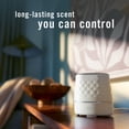 thumbnail image 2 of Diffuseur d’huile rehausseur de parfum continu Febreze PRISE, blanc, compatible avec les recharges d’assainisseur d’air à brancher Febreze, 2 of 9