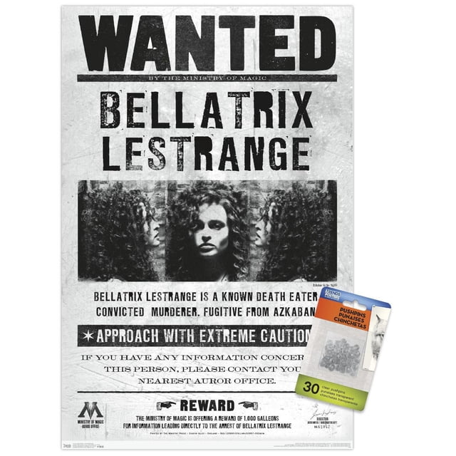 Le Monde des Sorciers : Harry Potter - Bellatrix Affiche Murale de Recherche, 14,725 Pouces x 22,375 Pouces Montrant une Affiche Vintage de Recherche avec Texte Noir Audacieux « Wanted » et « Bellatrix LESTRANGE ». Elle Présente une triple photo de Profil en Noir et Blanc de Bellatrix LESTRANGE aux Cheveux Bouclés, Étiquetée comme Mangeur de Mort Connu et Meurtrier Condamné, Fugitif d'Azkaban. l'Affiche