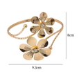 thumbnail image 4 of kurtrusly Bracelet Bras Bracelet Rétro à la Mode pour la Remise des Diplômes Femme Aureate, 4 of 6