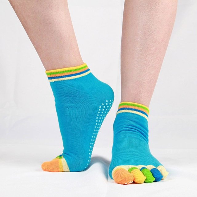 Split Toe Yoga Socks Breathable Sweat Socks Yoga Non-slip Five-finger Socks