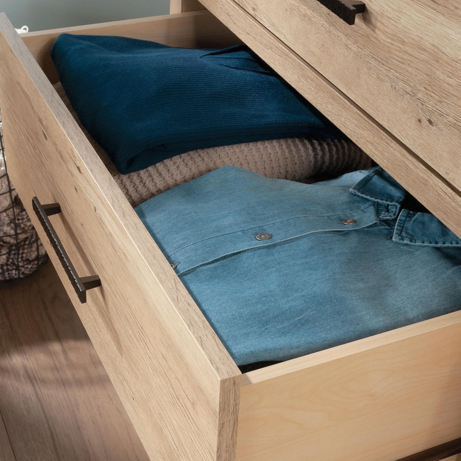 Sauder Pacific View® Dresser, Prime Oak, 433563