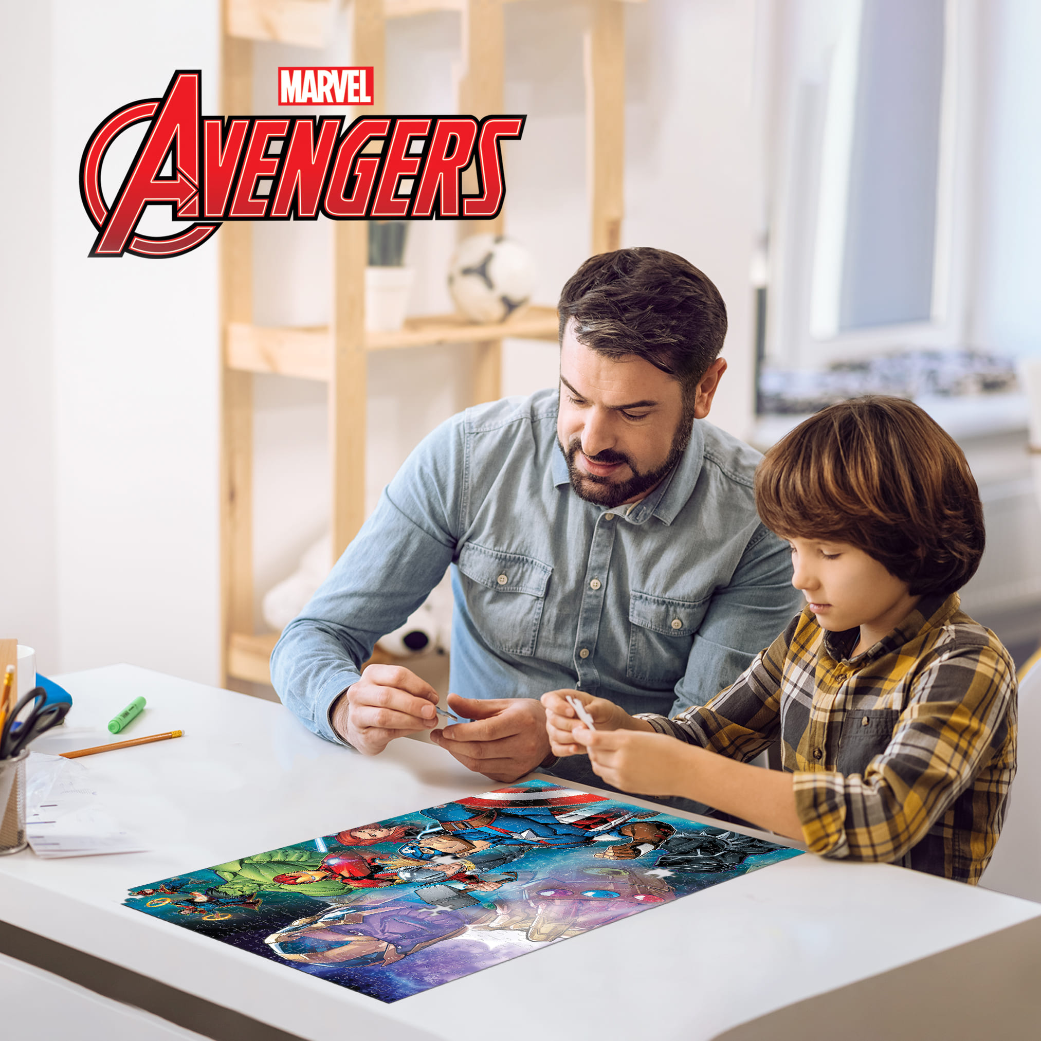 Marvel Avengers Ensemble de 2 Puzzles avec Figures