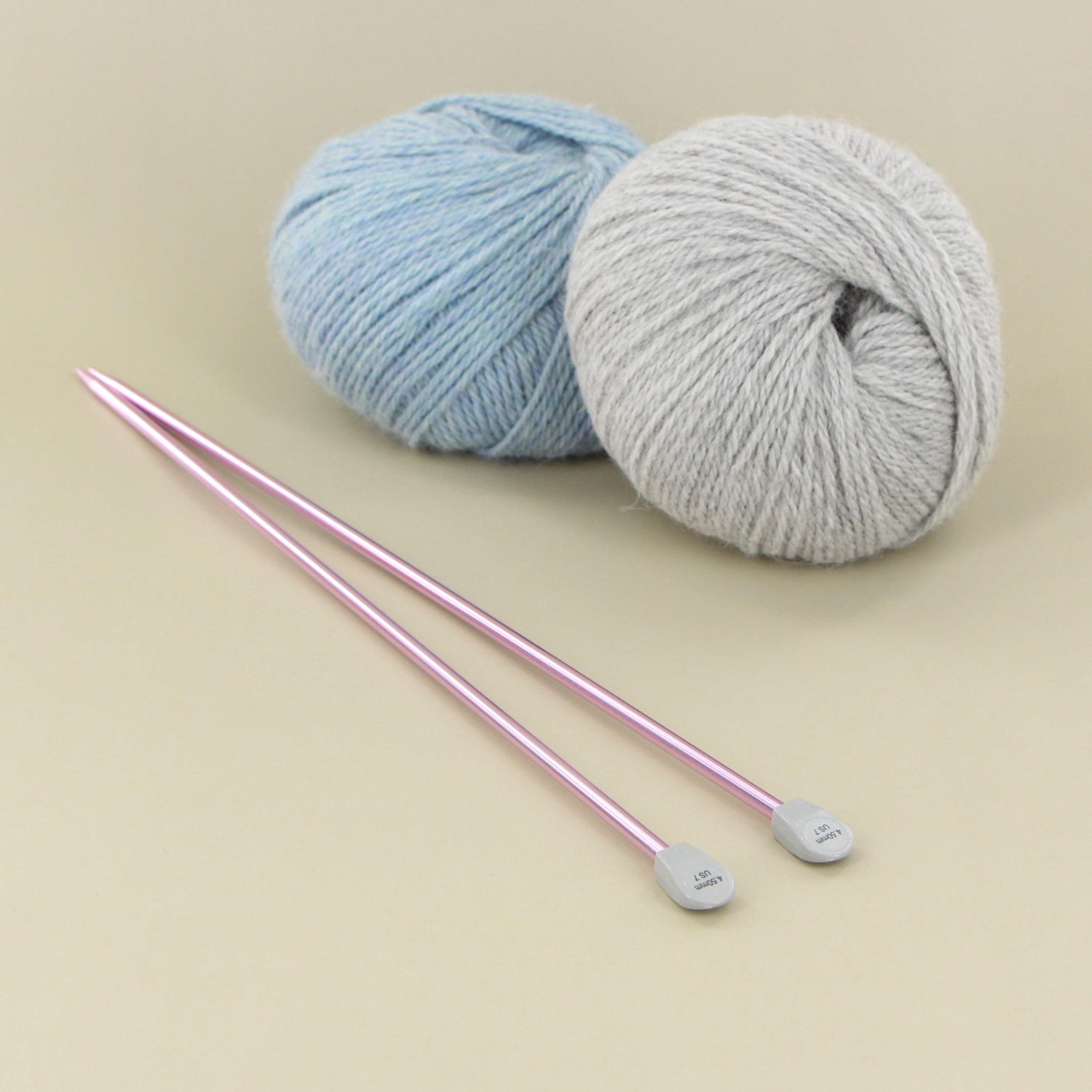 LOVE KNITTING Aiguilles à tricoter droites en aluminium, 30 cm (12 po), 3 mm (US 2)