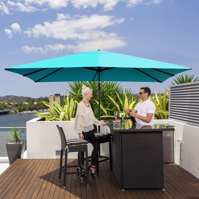 Costway Parasol Déporté de Patio 10 Pieds X 13 Pieds turquoise avec Cadre en Aluminium, Doté d'Un Grand Auvent Ventilé pour l'Ombre et la Brise. Conçu avec une rotation à 360° et un Mécanisme d'Inclinaison à 4 Niveaux pour Bloquer la Lumière du Soleil sous Divers angles. Comprend un Système à Manivelle pour un Fonctionnement Fluide et une structure en Aluminium durable pour la Stabilité. Parfait pour patios, Jardins et Cafés Extérieurs. base Lestée Non Incluse.