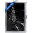 thumbnail image 2 of Michael Jordan - Noir et blanc, 2 of 4