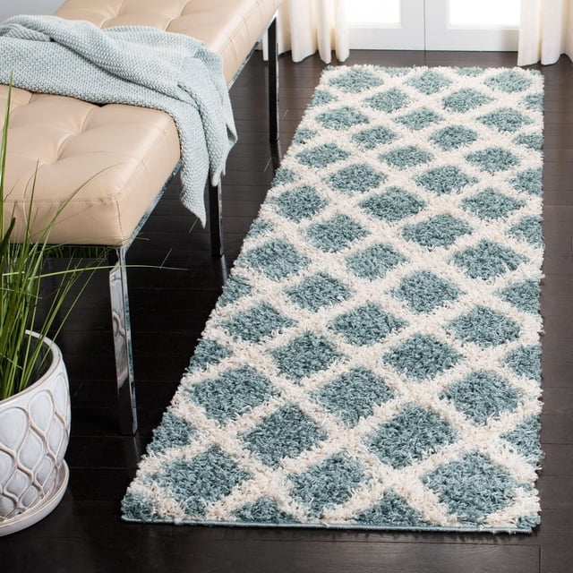 Safavieh Dallas Jerrie Geometric Shag Area Rug