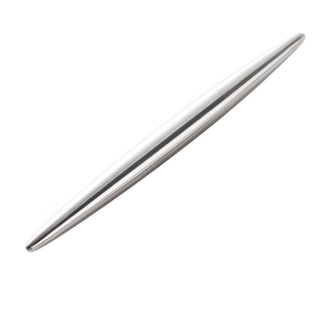 EGNMCR Rouleau à Pâtisserie en Acier Inoxydable Conçu pour Cuire du fudge, de la pizza, des Tartes, des Pâtisseries, des Pâtes, de la Pâte et des Biscuits. Fabriqué en Acier Inoxydable de Qualité Alimentaire 304 avec une Finition Lisse et Polie Miroir. Présente un design Léger et Ajouré pour une Manipulation Facile et une performance Antiadhésive. Mesure 12 Pouces de Longueur et 1 Pouce de Largeur. Idéal pour Casser des Bonbons et des Noix pour la Cuisson, et Facile à Nettoyer sous l'Eau Sans Rouiller.