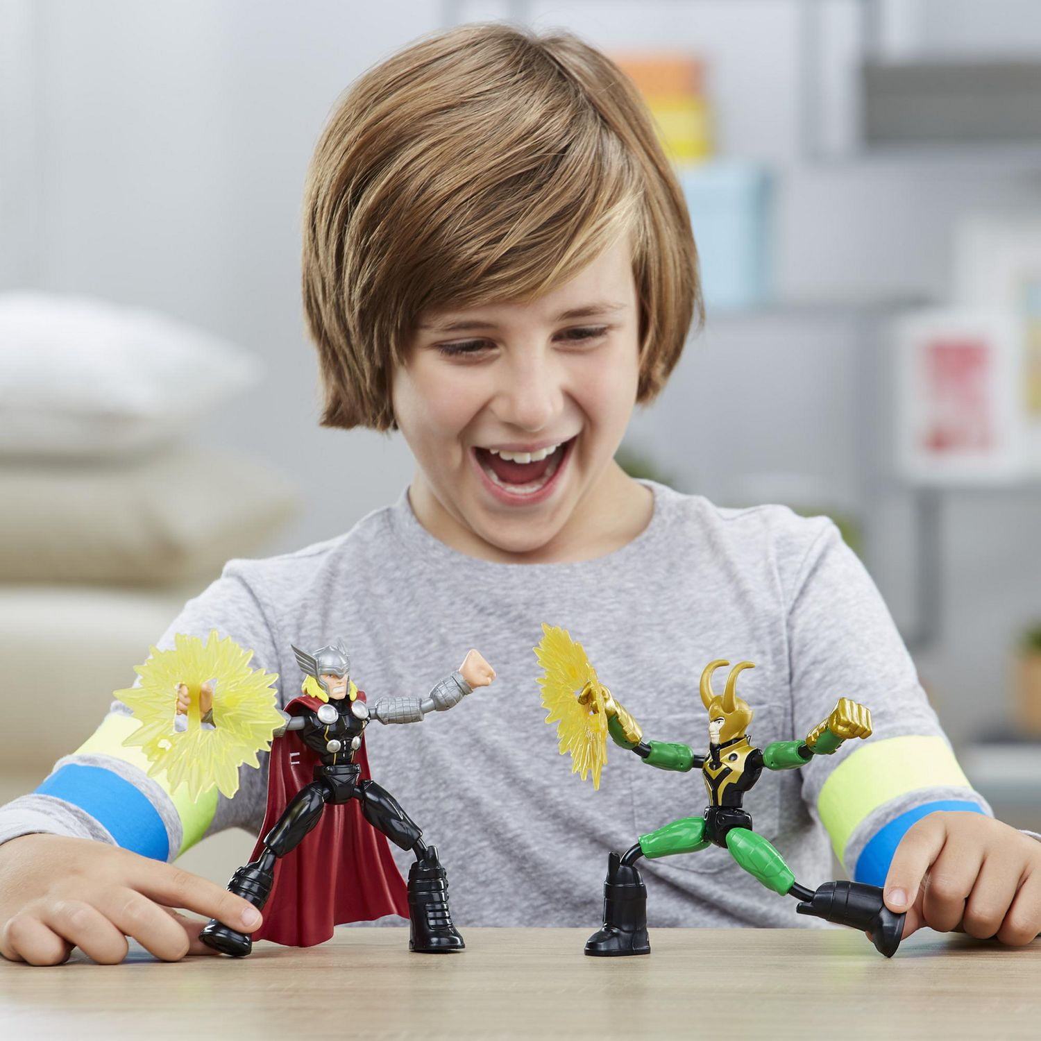 Marvel Avengers Bend and Flex, figurines flexibles Thor Vs. Loki de 15 cm, inclut 2 accessoires, à partir de 4 ans