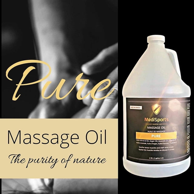 MEDISPORTS Huile de MASSAGE PURE pour SPA et CENTRES de Bien-être (1 GALLON) Exposée dans un Grand Contenant Blanc avec une Étiquette Noire et Dorée. l'Étiquette Met en Valeur Son Mélange d'Huile Minérale, d'Huile d'Argan, d'Huile d'Avocat et de Vitamine E. le Produit n'Est Pas Parfumé, Sans Parabènes et Présente une Formule Incolore et Hydrosoluble pour un Nettoyage Facile. l'Arrière-plan Comprend une image à Effet Doux des Mains Lors d'Un MASSAGE, Mettant l'Accent