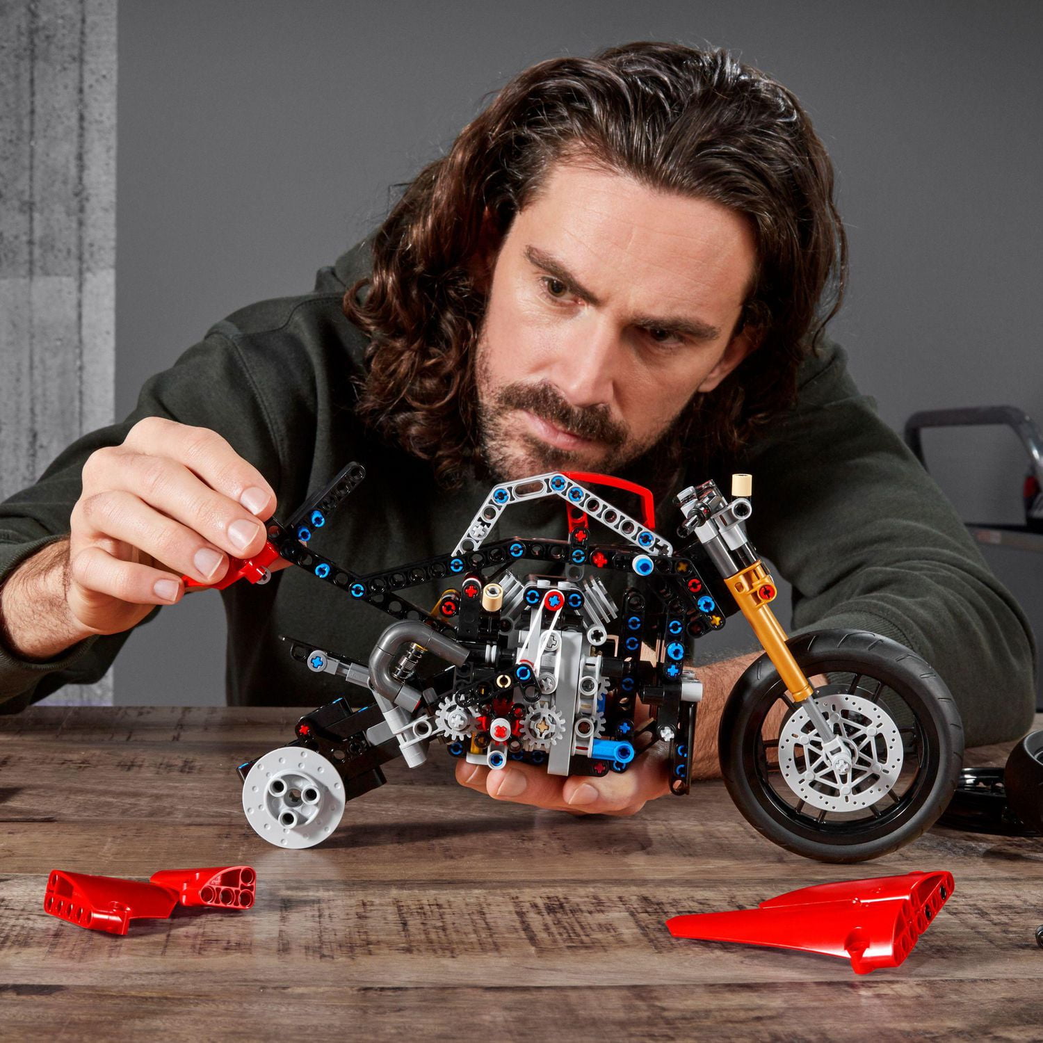 LEGO Technic Ducati Panigale V4 R 42107, Ensemble de construction (646 pièces)