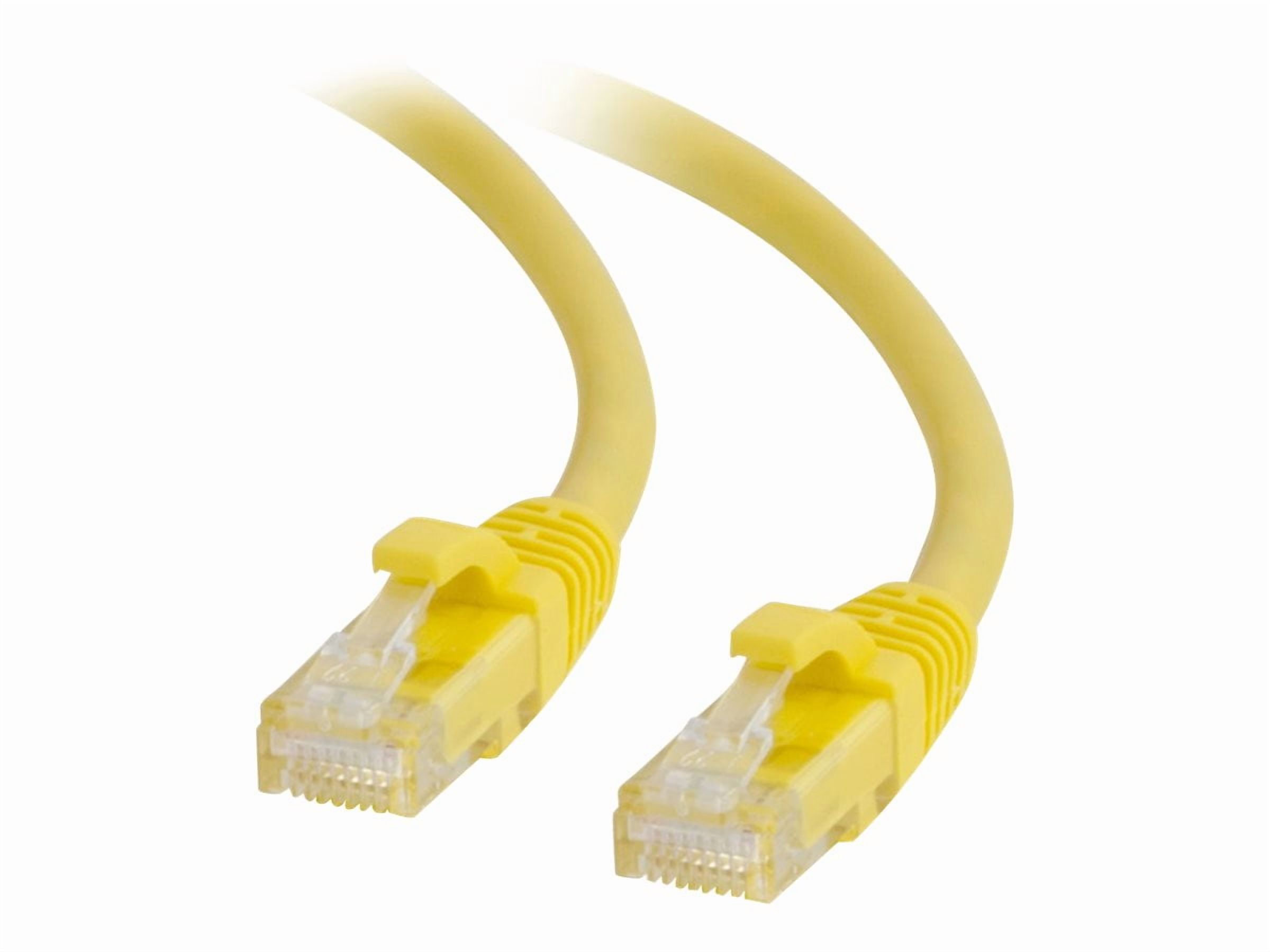 C2G Câble Ethernet de Réseau Cat6a 2 Pi Sans Accroc Non Blindé (UTP) - Jaune - Câble de Patch - RJ-45 (m) vers RJ-45 (m) - 2 Pi - UTP - CAT 6a - Moulé, Sans Accroc, Échoué - Jaune