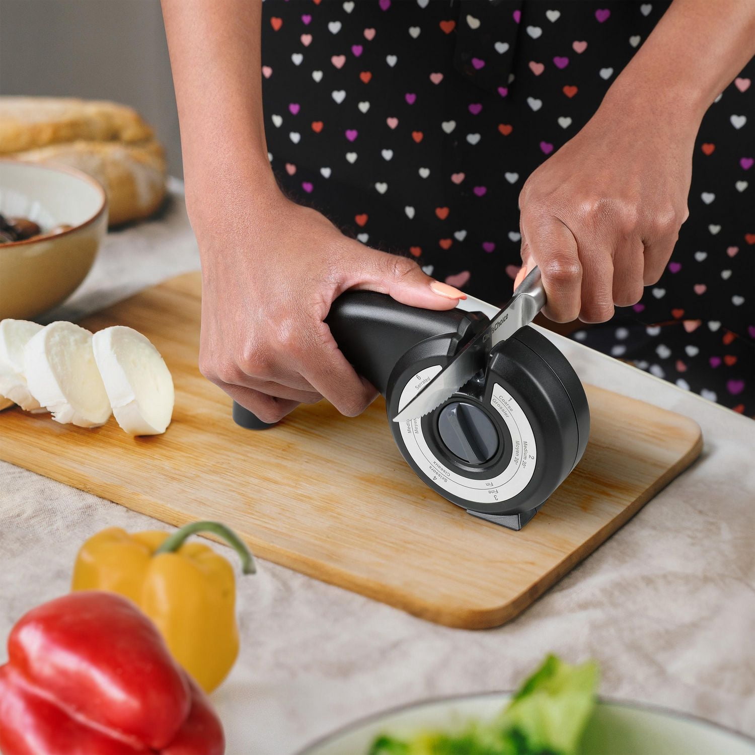 Chef'sChoice 6-in-1 Multifunctional Manual Knife Sharpener, in Black & Grey (SH6N1BKG14)